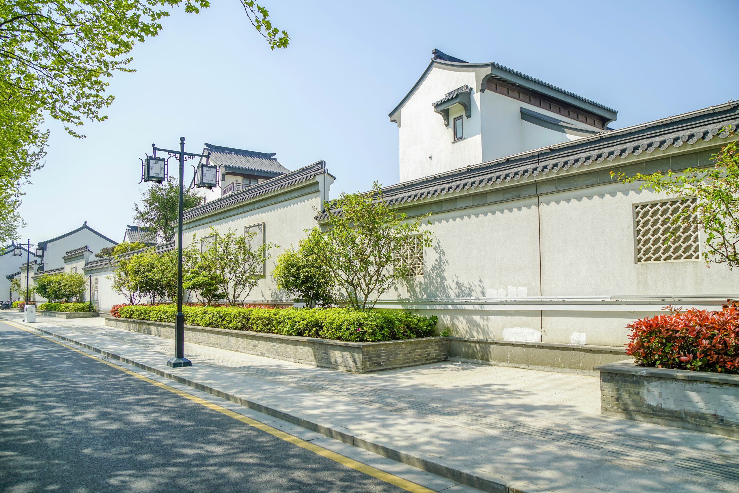 membeli rumah komersil